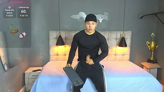 Horny nick18 online show from September 12, 2025, 1:22 pm