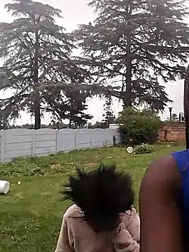 SweetHoney21  online show from November 20, 2025, 5:40 am