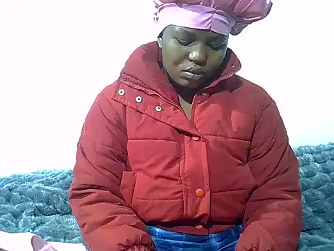 SweetHoney21  online show from May 17, 2026, 6:44 am