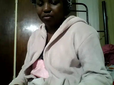 SweetHoney21  online show from July 27, 2026, 6:04 pm