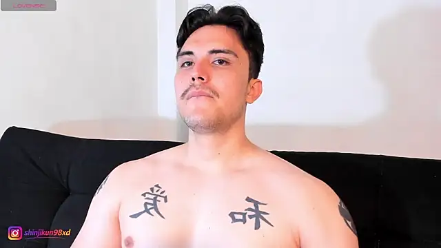 jasonxd9898 online show from March 22, 2026, 2:42 pm