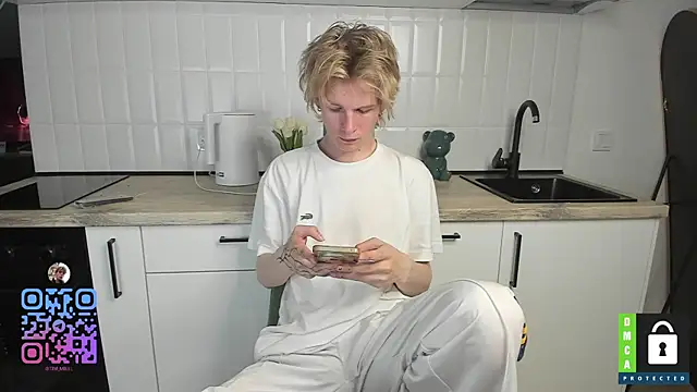 Snapshot of Tim_Mil chatting on July 27, 2026, 8:16 pm Tim Mil online show from July 27, 2026, 8:16 pm