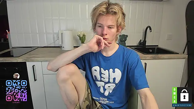 Snapshot of Tim_Mil chatting on July 28, 2026, 8:21 am Tim Mil online show from July 28, 2026, 8:21 am