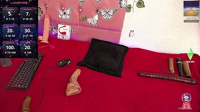 wetmoonhott online show from November 8, 2025, 12:49 pm