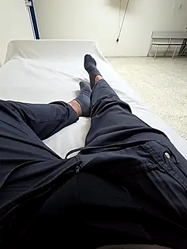 Snapshot of Renatox69 chatting on February 3, 2026, 4:43 am Renatox69 online show from February 3, 2026, 4:43 am