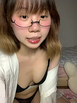 zhaomosheng125216 online show from July 28, 2026, 3:21 pm