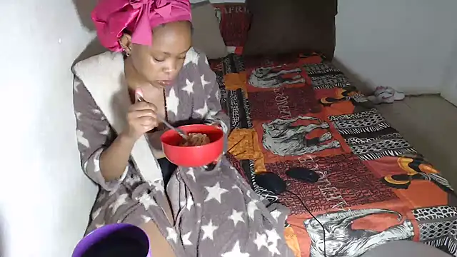 EssenceLovers online show from March 24, 2026, 8:36 pm