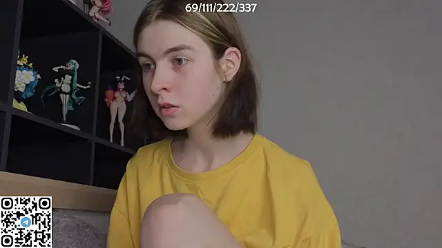 Snapshot of bertamimi chatting on November 15, 2025, 6:48 pm bertamimi online show from November 15, 2025, 6:48 pm