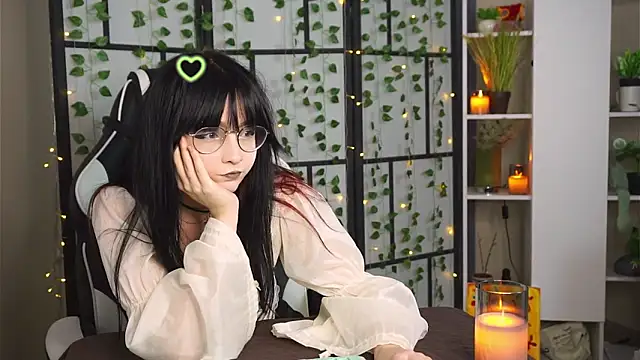 BereniceBattersby online show from September 12, 2025, 8:53 pm