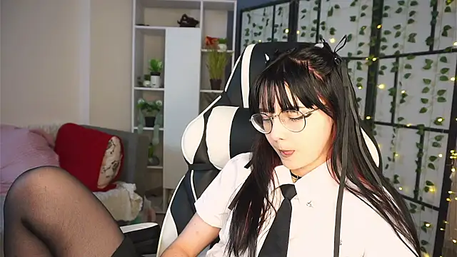 BereniceBattersby online show from September 13, 2025, 8:41 pm