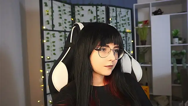 BereniceBattersby online show from September 14, 2025, 8:52 pm