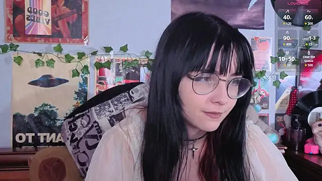 BereniceBattersby online show from November 18, 2025, 9:25 am