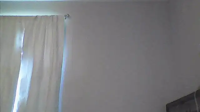 sarahkat86 online show from April 4, 2026, 10:07 pm