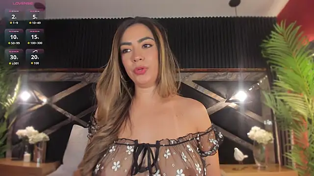 CristalHeart  online show from September 15, 2025, 11:54 am