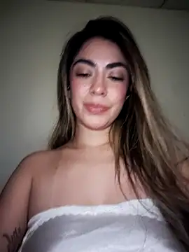 CristalHeart  online show from November 24, 2025, 1:55 pm