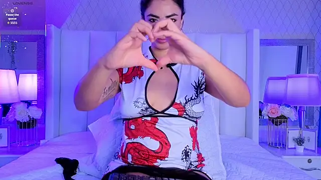 CristalHeart  online show from April 5, 2026, 1:30 pm