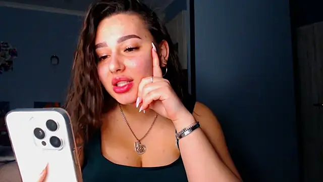 NikiWhite online show from October 15, 2025, 5:13 pm