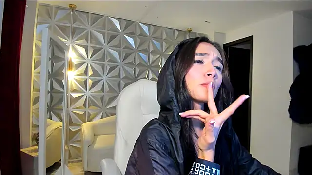 Snapshot of hellen_tease chatting on April 21, 2026, 12:55 pm hellen tease online show from April 21, 2026, 12:55 pm
