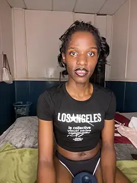 Trans fairy online show from February 11, 2026, 5:40 pm