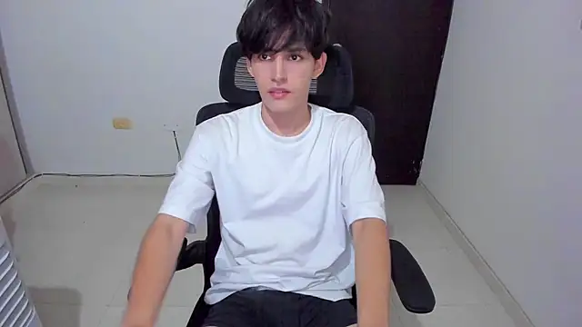 Snapshot of eren_188 chatting on June 26, 2026, 12:59 am eren 188 online show from June 26, 2026, 12:59 am