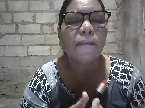 Snapshot of xxbernxxx chatting on September 18, 2025, 9:22 am xxbernxxx online show from September 18, 2025, 9:22 am