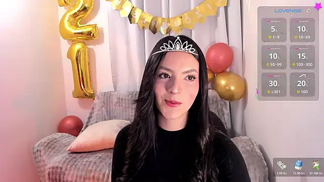 sarah saenz  online show from February 26, 2026, 5:06 am