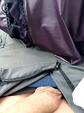 Micki2 online show from February 27, 2026, 10:48 am