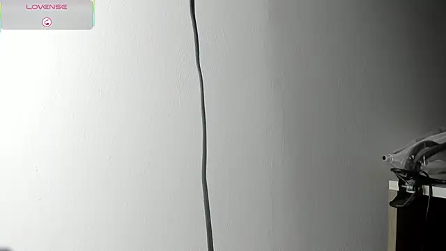 sweet  vanessa1 online show from December 14, 2025, 5:02 am