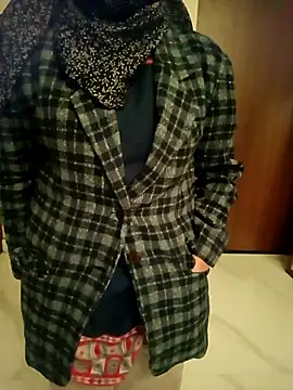 Snapshot of soni_yhakur chatting on December 23, 2025, 5:49 am soni yhakur online show from December 23, 2025, 5:49 am