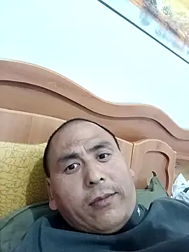 CWQ123 online show from April 12, 2026, 1:49 pm