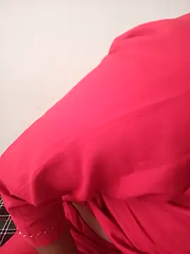 Neha Tyagi online show from October 7, 2025, 5:04 am