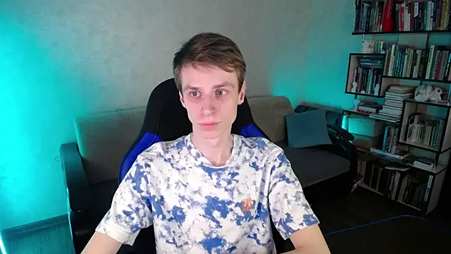 yes cute boy  online show from February 21, 2026, 12:06 pm