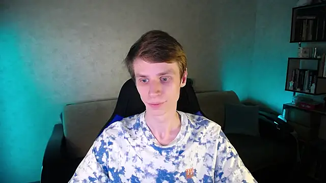 yes cute boy  online show from April 8, 2026, 7:03 pm