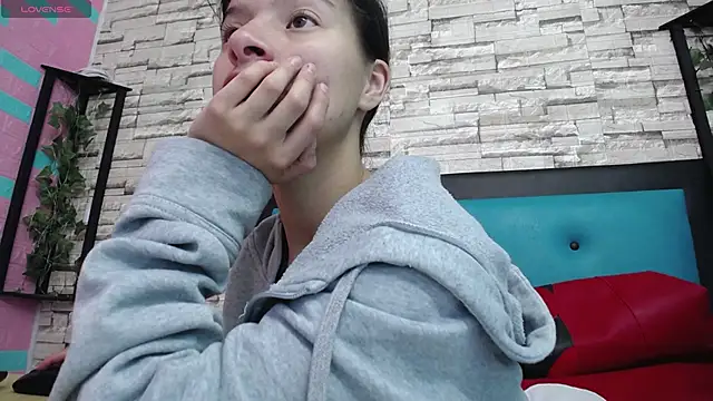 maily can online show from September 10, 2025, 1:11 pm