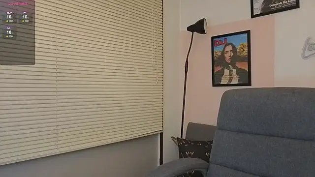 SujannaVarma  online show from October 28, 2025, 12:36 am