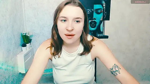 JuliaTopp  online show from November 4, 2025, 6:56 am