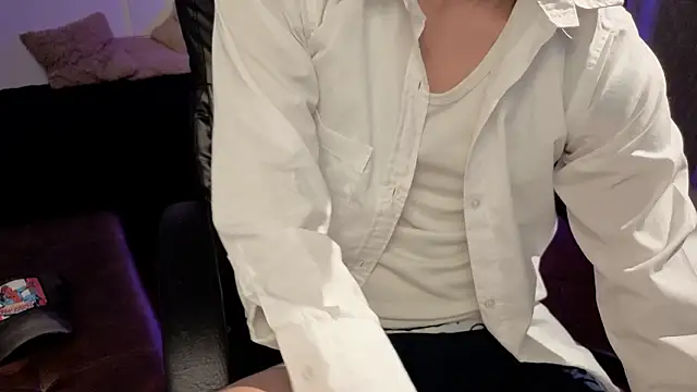 davoxer online show from March 15, 2026, 3:56 am