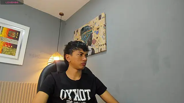 Snapshot of markbowie chatting on January 18, 2026, 3:49 pm markbowie online show from January 18, 2026, 3:49 pm