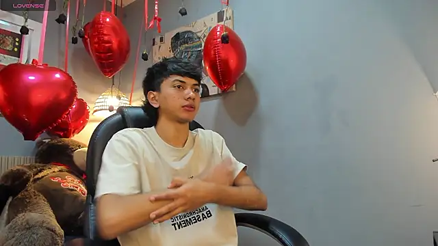 Snapshot of markbowie chatting on February 19, 2026, 1:51 pm markbowie online show from February 19, 2026, 1:51 pm