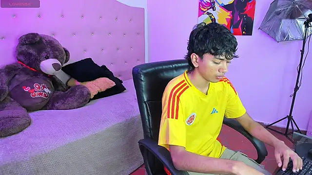 Snapshot of markbowie chatting on March 1, 2026, 3:25 pm markbowie online show from March 1, 2026, 3:25 pm