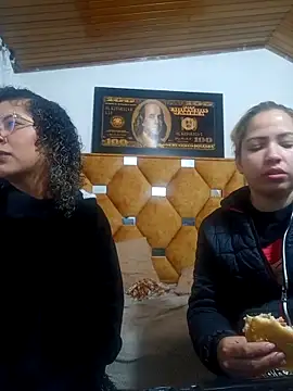 Snapshot of CATTALINAHOT chatting on February 18, 2026, 4:52 am CATTALINAHOT online show from February 18, 2026, 4:52 am