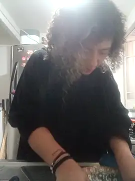 Snapshot of CATTALINAHOT chatting on February 24, 2026, 8:29 pm CATTALINAHOT online show from February 24, 2026, 8:29 pm