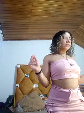 CATTALINAHOT online show from March 20, 2026, 5:23 am