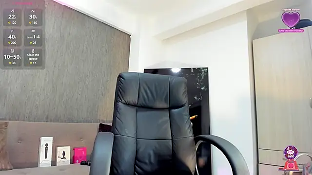 lily cash1 online show from October 18, 2025, 7:14 pm