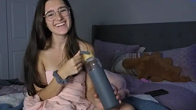 bambifarrina online show from September 20, 2025, 3:29 am