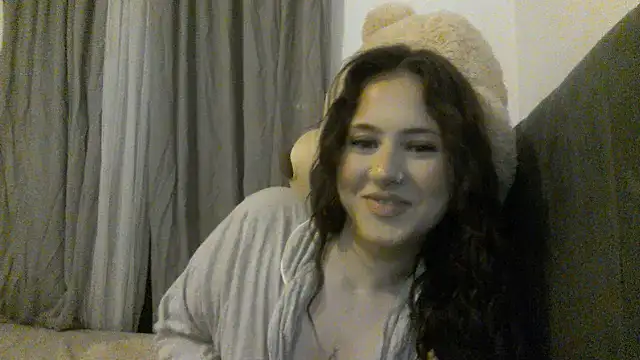 laylabliss online show from October 12, 2025, 11:48 pm