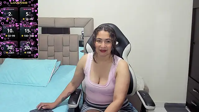Snapshot of gabrielaponce11 chatting on May 6, 2026, 2:44 pm gabrielaponce11 online show from May 6, 2026, 2:44 pm