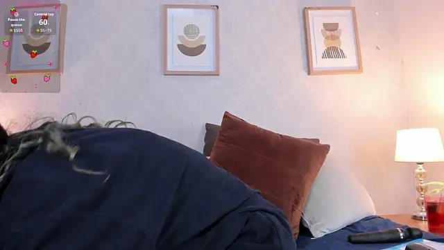 Vampgyal online show from December 20, 2025, 5:36 am