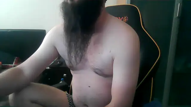 LondonMan1988 online show from May 16, 2026, 8:33 am