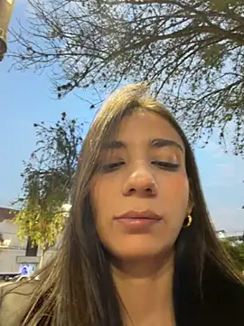 Snapshot of -juicy_ chatting on March 4, 2026, 11:22 pm -juicy online show from March 4, 2026, 11:22 pm